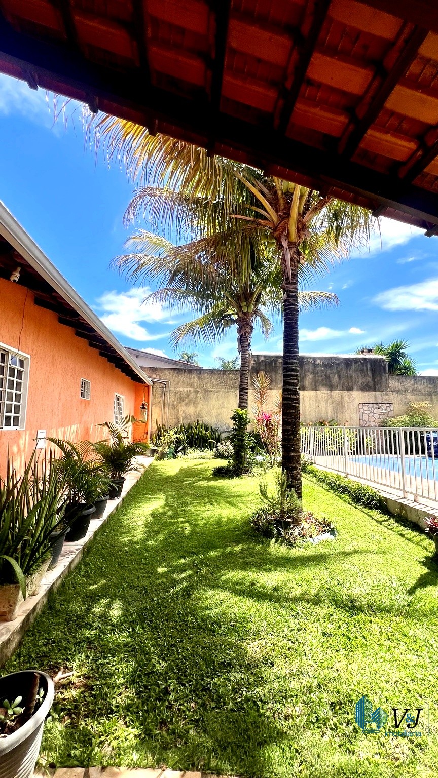 Casa em Vicente Pires | Lote de 800m² | 4 Quartos | Piscina Aquecida | Uso Residencial e Comercial — foto 2