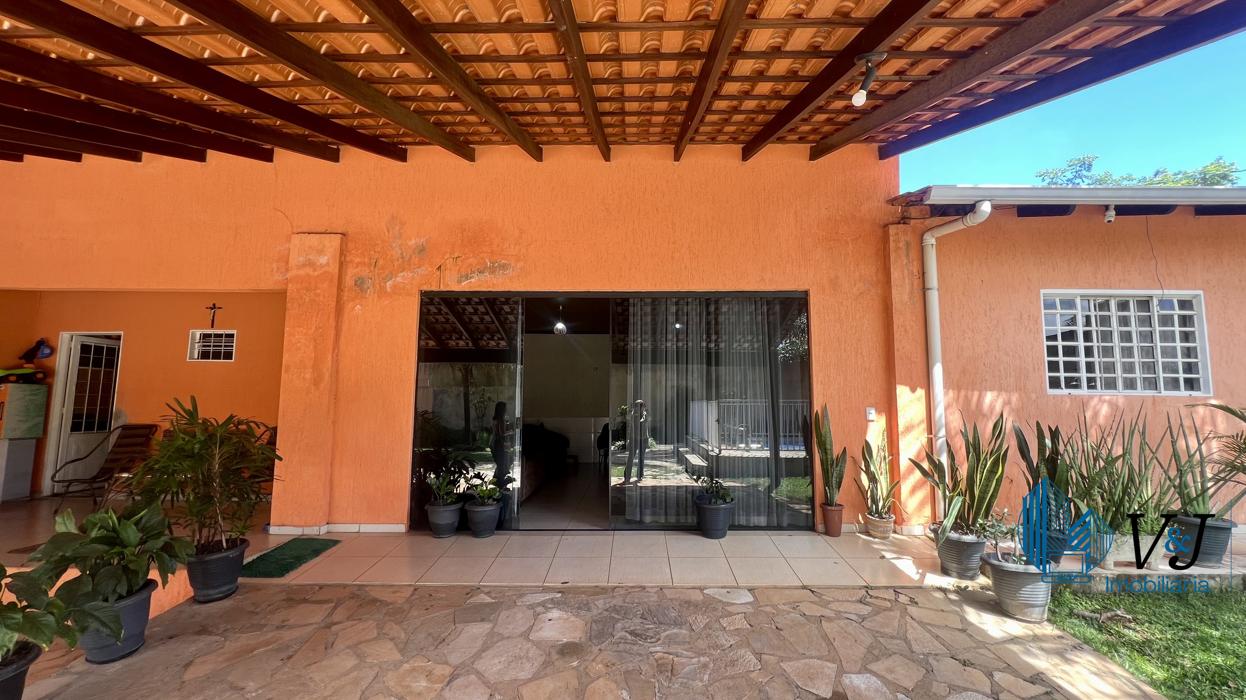 Casa em Vicente Pires | Lote de 800m² | 4 Quartos | Piscina Aquecida | Uso Residencial e Comercial — foto 5
