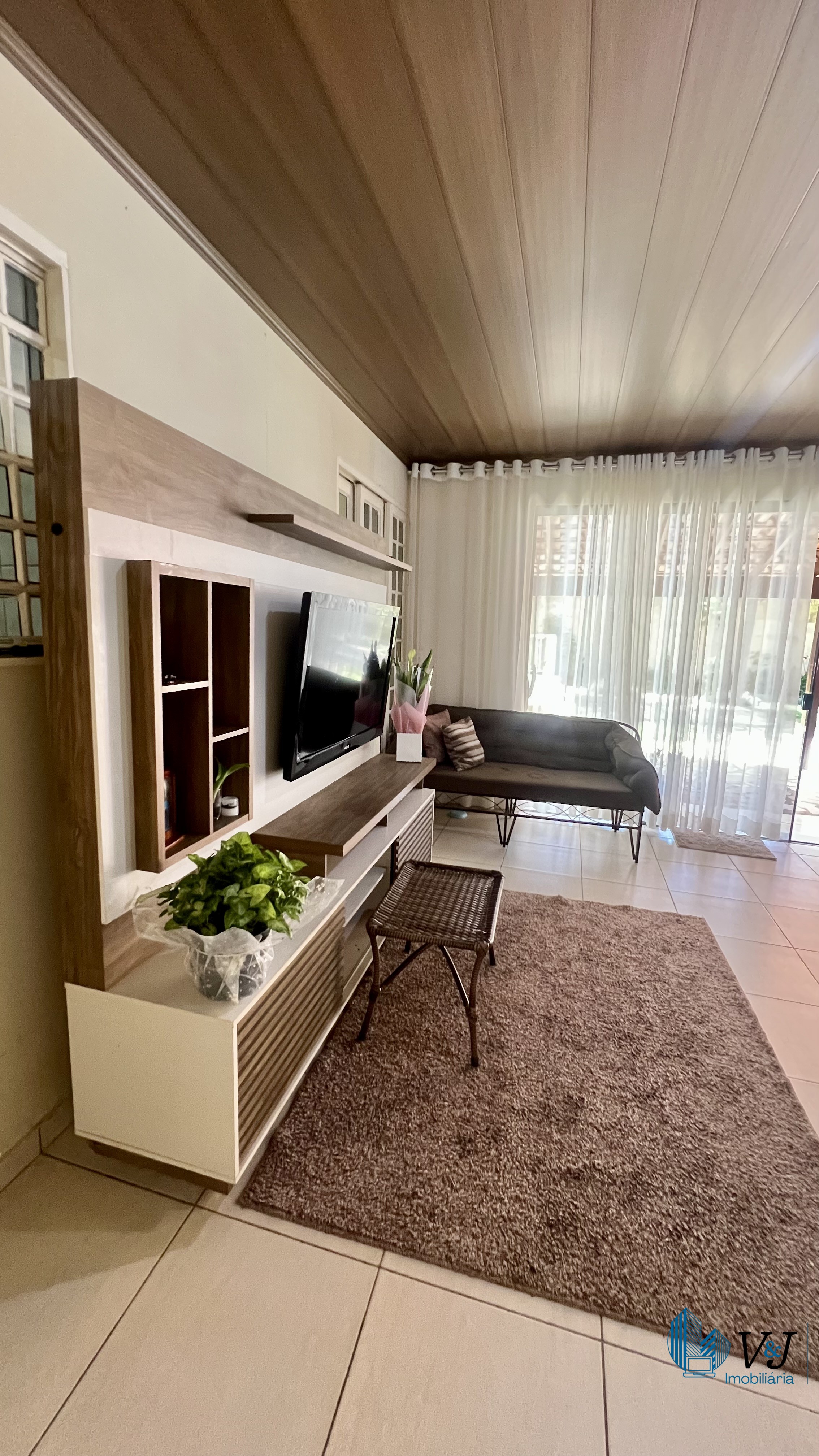 Casa em Vicente Pires | Lote de 800m² | 4 Quartos | Piscina Aquecida | Uso Residencial e Comercial — foto 10