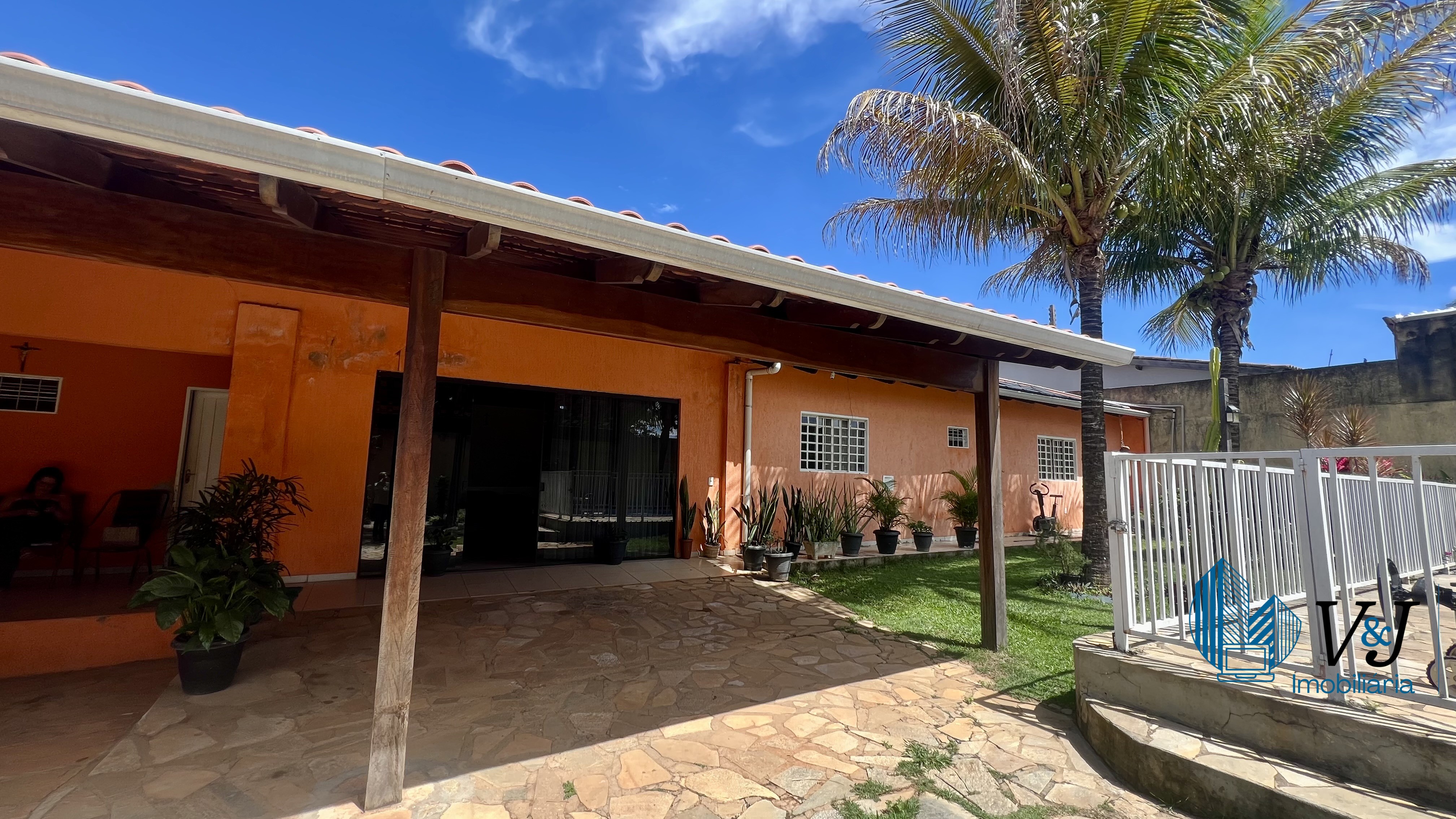 Casa em Vicente Pires | Lote de 800m² | 4 Quartos | Piscina Aquecida | Uso Residencial e Comercial — foto 20