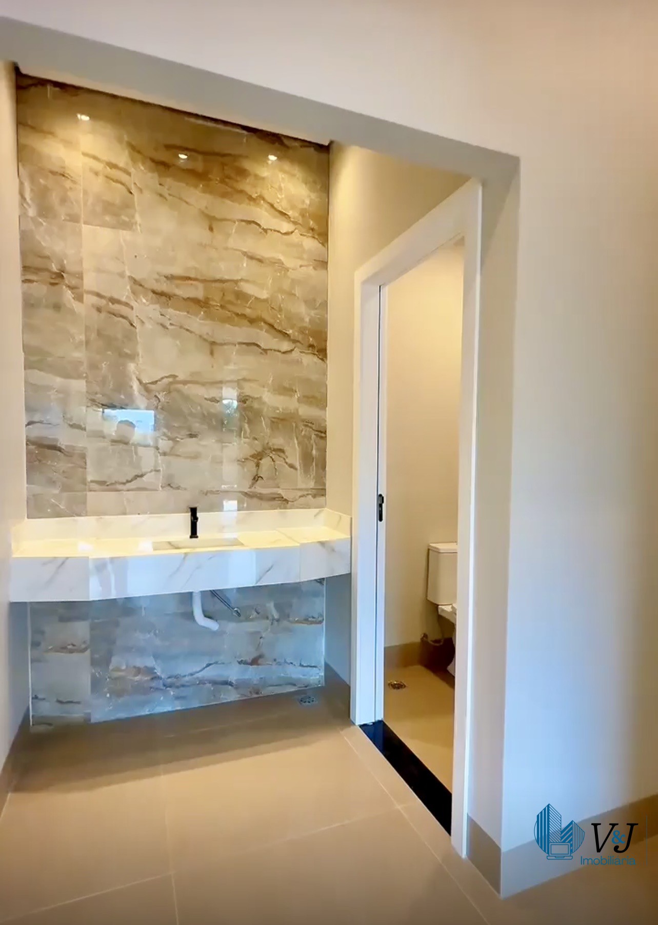 Casa Exclusiva | 4 quartos | Condomínio Fechado | Arniqueira — foto 5