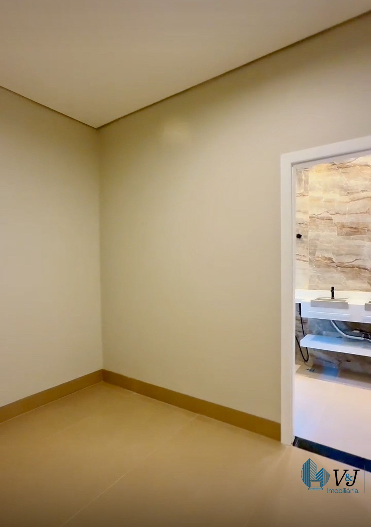 Casa Exclusiva | 4 quartos | Condomínio Fechado | Arniqueira — foto 8